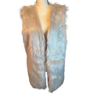 Faux Fur Silver Women’s Lg/XLarge Vest